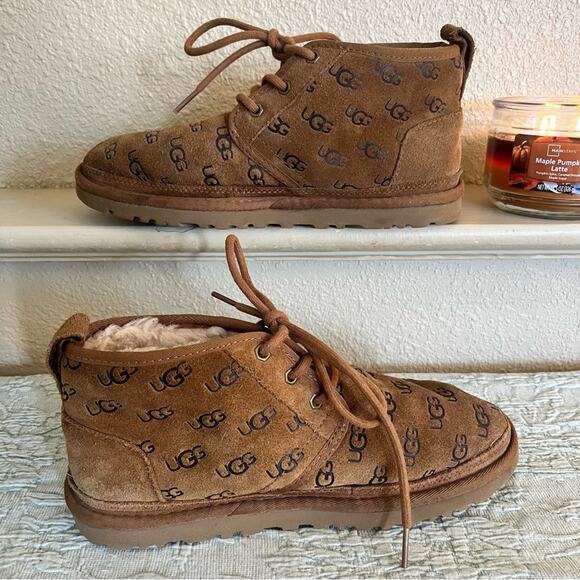 Ugg Nuemel Embossed Chukka Boot Chestnut Brown All Over Logo Womens Size 8 - Picture 11 of 11